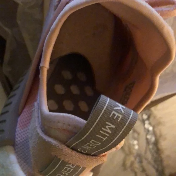 Adidas sneakers. - Picture 4 of 5